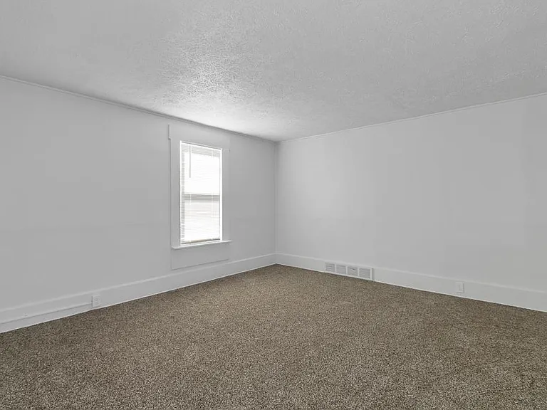 1378 Cherry Ave NE — Photo 12