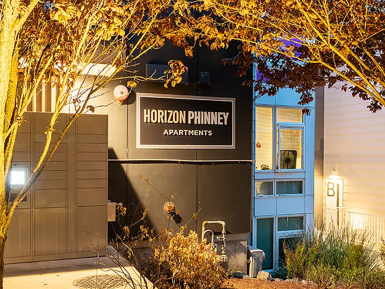 Discover Horizon Phinney! — Photo 10