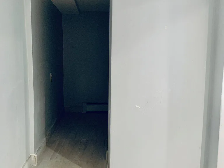 190 Shepherd Ave #1 — Photo 17