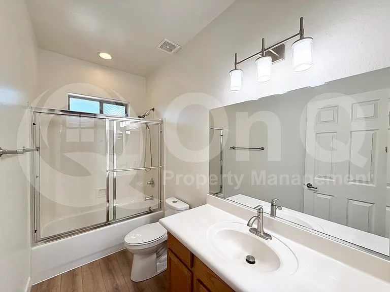1813 S 123rd Dr — Photo 28