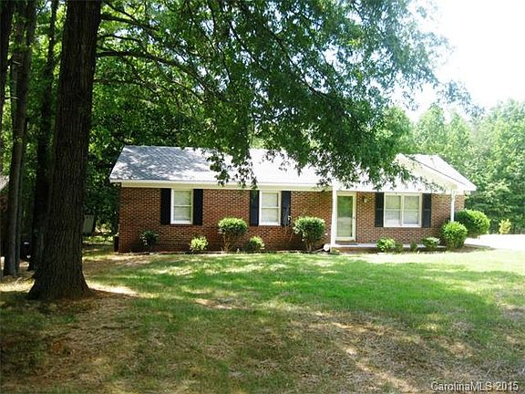 2nd image of 506 Windy Dr