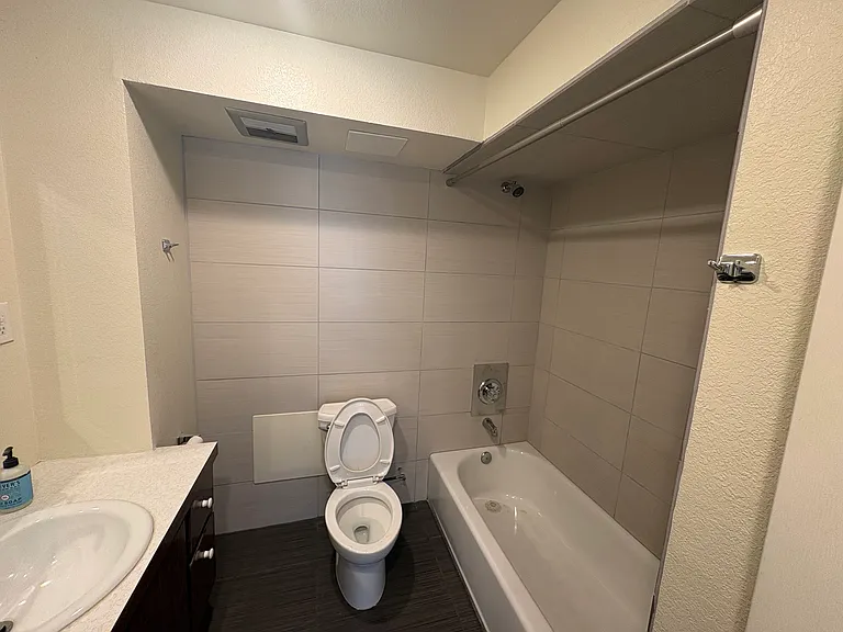 1210 Spruce St #D — Photo 10