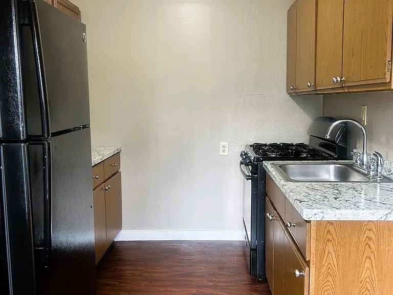 Tipperary Hill Apartments — Photo 19