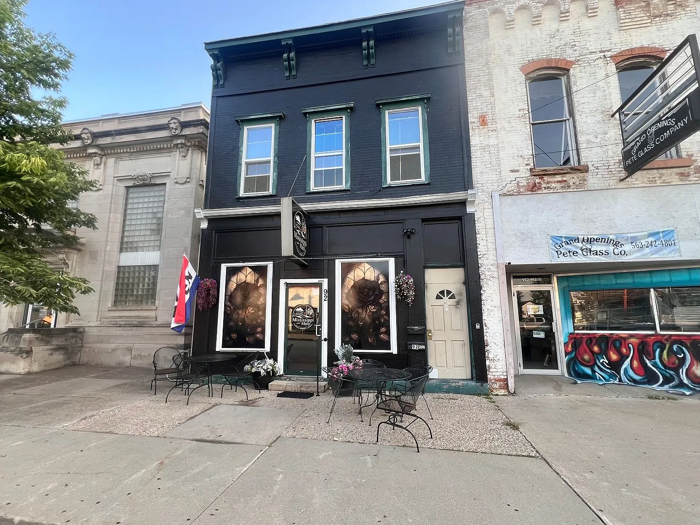 3 Bedroom Apartment For Rent — Photo 1