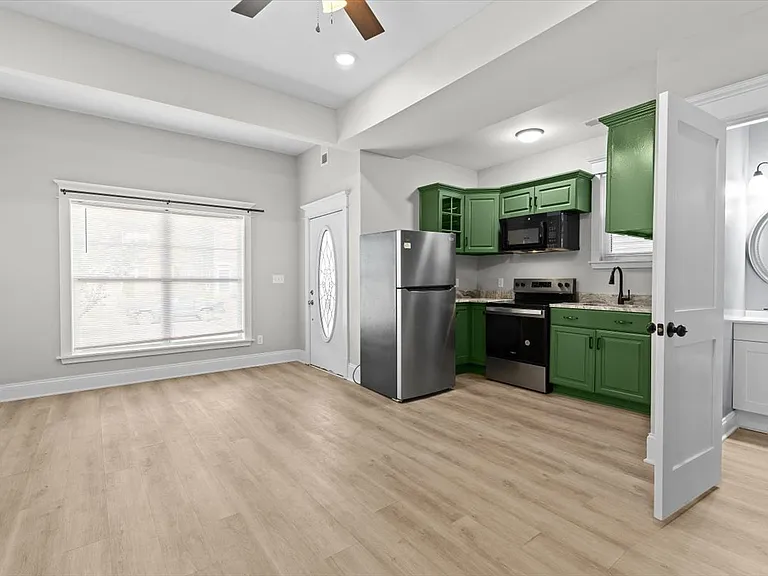 1343 S Preston St — Photo 5