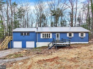 203 Pebble Ln, Biglerville, PA 17307