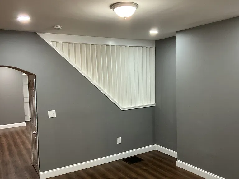 2519 W Fairmount Ave — Photo 23