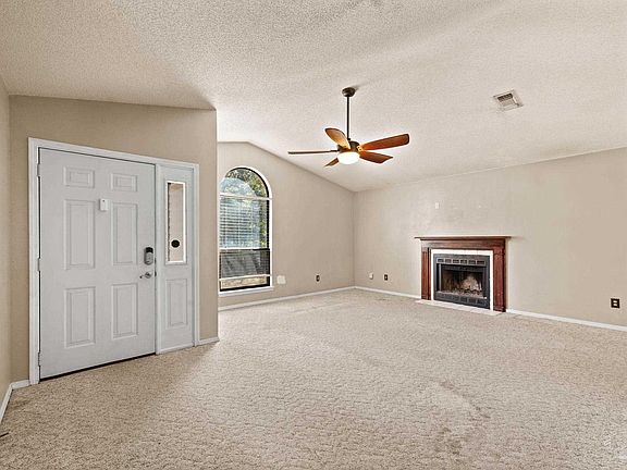 4th image of 4512 Citadel Dr