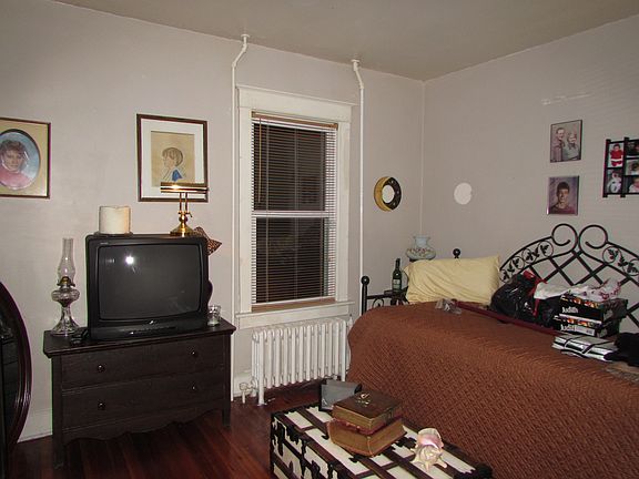 4th image of 5 Crocker Ave