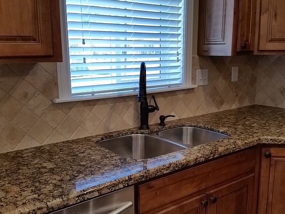 3rd image of 5787 S Lakeside Dr