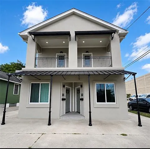 339 N Bernadotte St