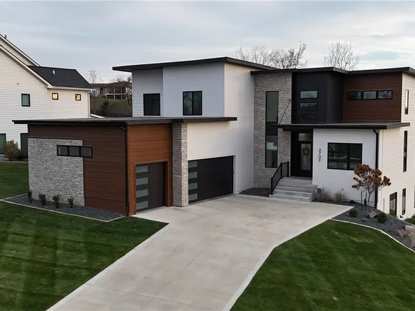 3702 Autumn Sage Cir, Norwalk, IA 50211