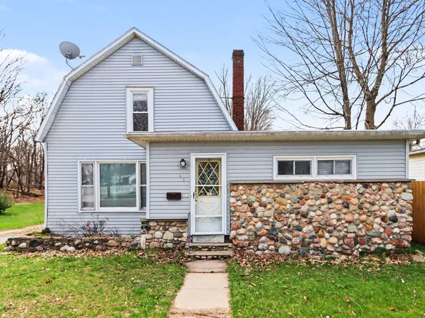 607 Mechanic St, Three Rivers, MI 49093