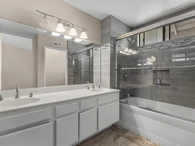 2621 Plaza Del Amo #504 — Photo 18
