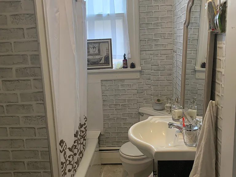 135 Market St #2ND FLOOR — Photo 13