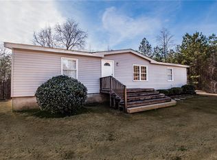 124 Dogwood Ter, Marietta, SC 29661