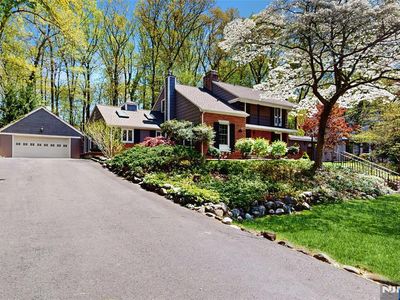 263 Standish Rd, Ridgewood, NJ, 07450