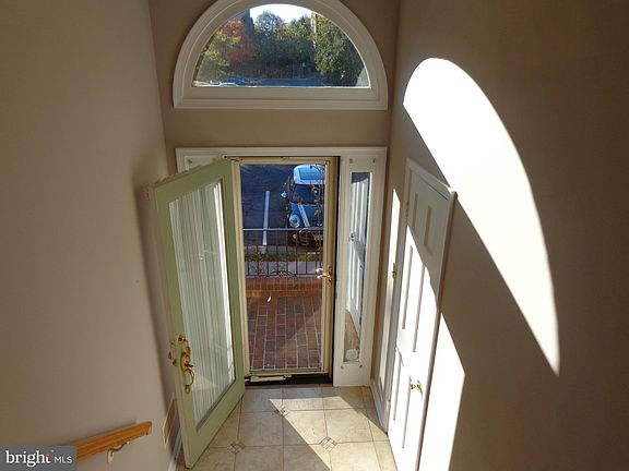 4th image of 10123 Turnberry Pl