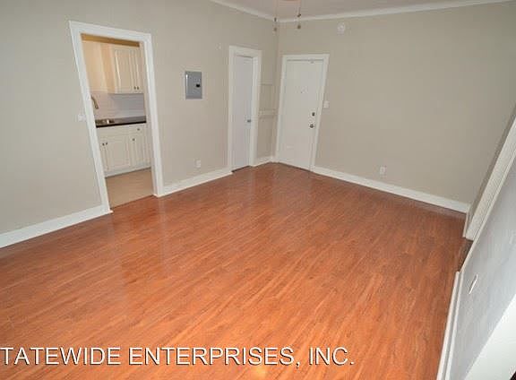 3rd image of 5737 Lexington Ave APT 202