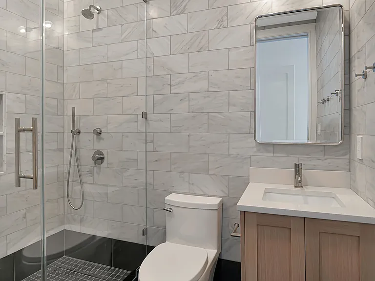 149 2nd Ave #4 — Photo 7