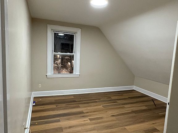 3rd image of 160 Bridgham St Floor 3