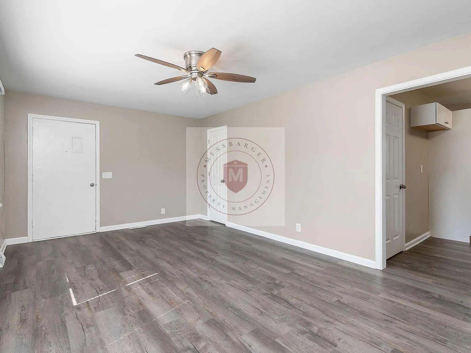 3 bed, $1,400 — Photo 3