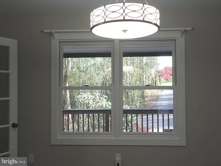 814 Rustic Ln — Photo 27