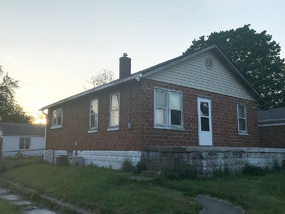 2nd image of 2462 S Holt Rd
