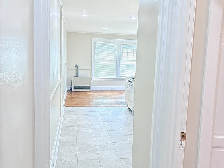 690 Congress St #3 — Photo 2