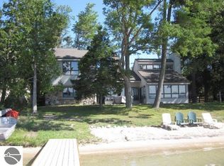5865 W Northwood Dr, Glen Arbor, MI 49636