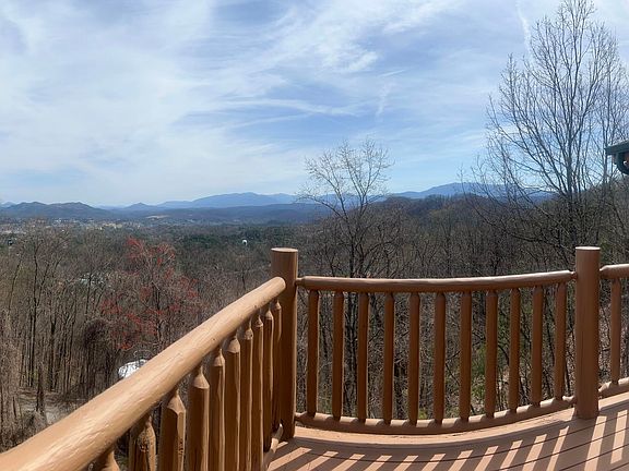 3rd image of 3221 Engle Town Rd