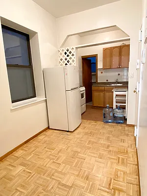 Rented by Warren T Real Estate Corp. | media 19