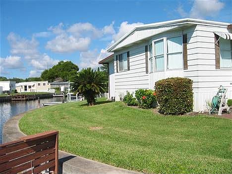 1st image of 114 Americana Ct NE #211