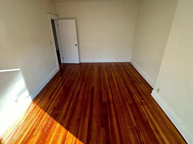 19 Mount Hood Rd #8 — Photo 5