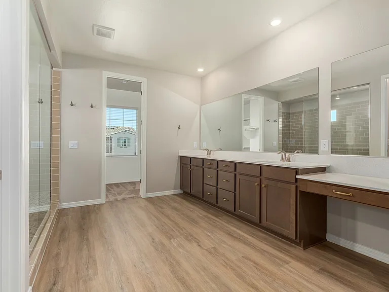 1657 S Sailors Ct — Photo 11