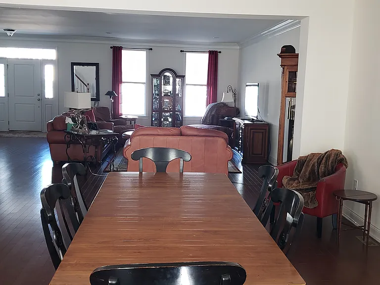 18 Peacock Way — Photo 7