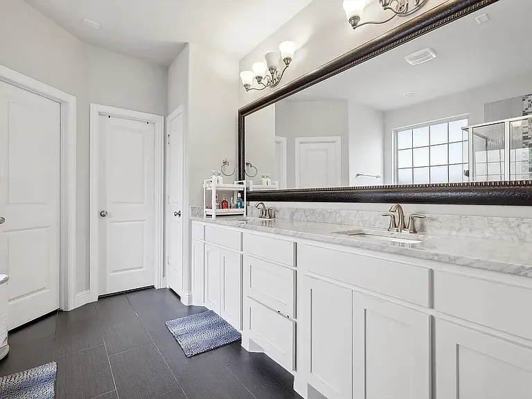5012 Engleswood Trl — Photo 17