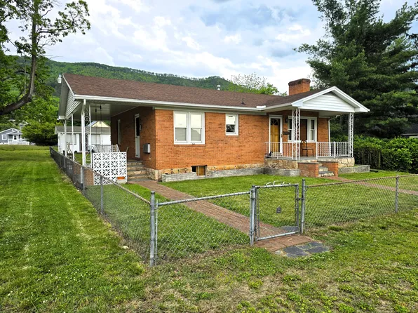 1736 Maple Ave, Buena Vista, VA 24416