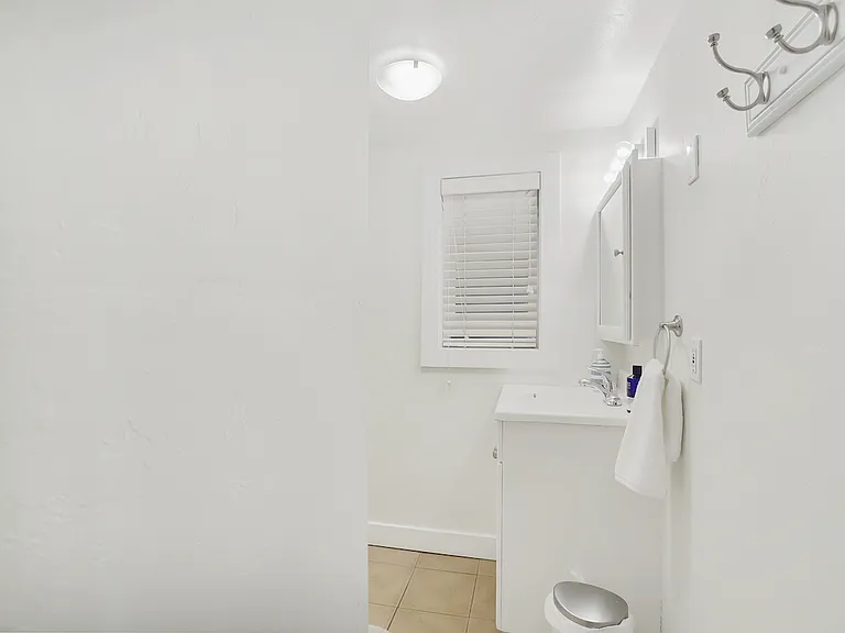 1164 Raymond Ave — Photo 55
