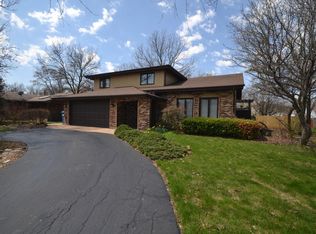 3458 Somerset St, Crete, IL 60417