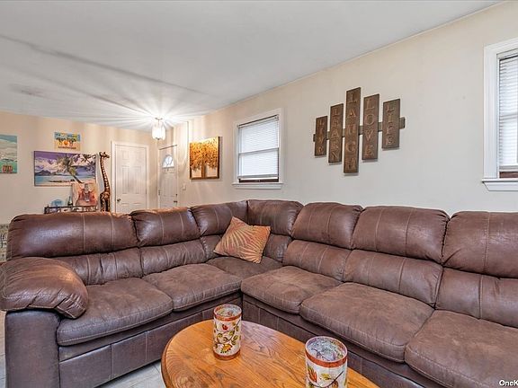3rd image of 2302 Arby Ct