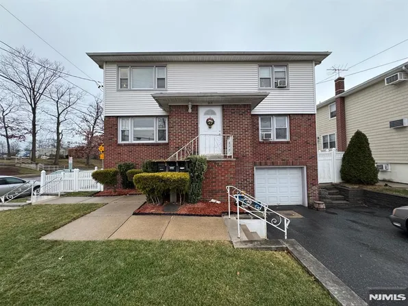 368 New York Ave, Lyndhurst, NJ 07071