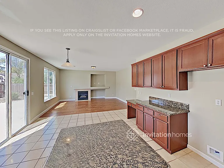 2380 Kelsey Ct — Photo 12