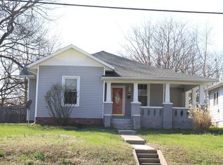 325 S 20th St, Murphysboro, IL 62966