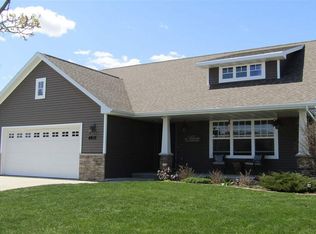 4815 Adriana Ct, Hobart, WI 54155