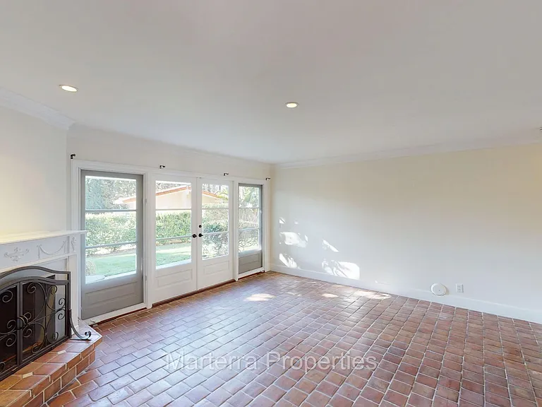 2761 Vista Umbrosa — Photo 4