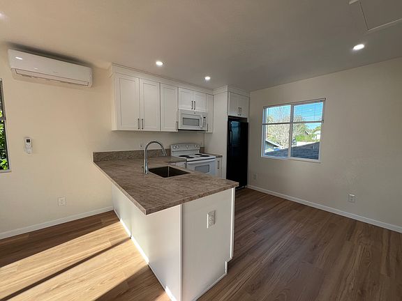 2nd image of 3642 Wilson Ave #48