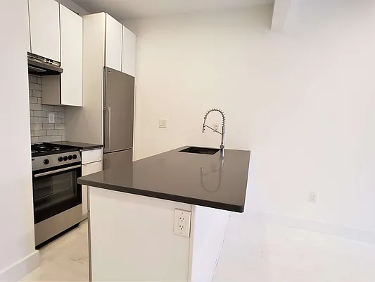 Rented by EXR | media 8