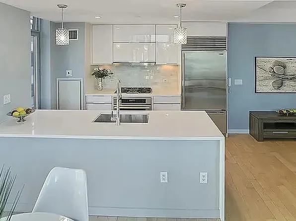 1 Northside Piers APT 5B, Brooklyn, NY 11249