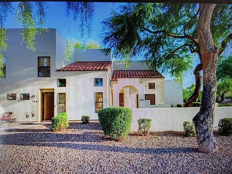 5665 W Galveston St — Photo 2